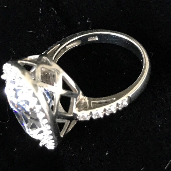 925 Sterling Silver Jewelry - *HOST PICK* 925 Sterling Silver; 10 Carat Stone